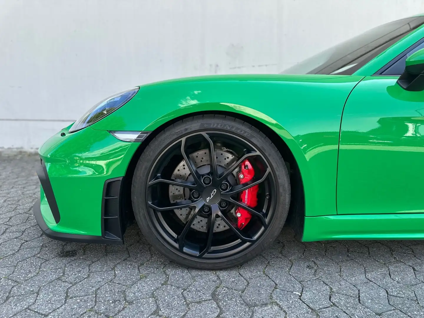 Porsche Cayman GT4 Verde - 2