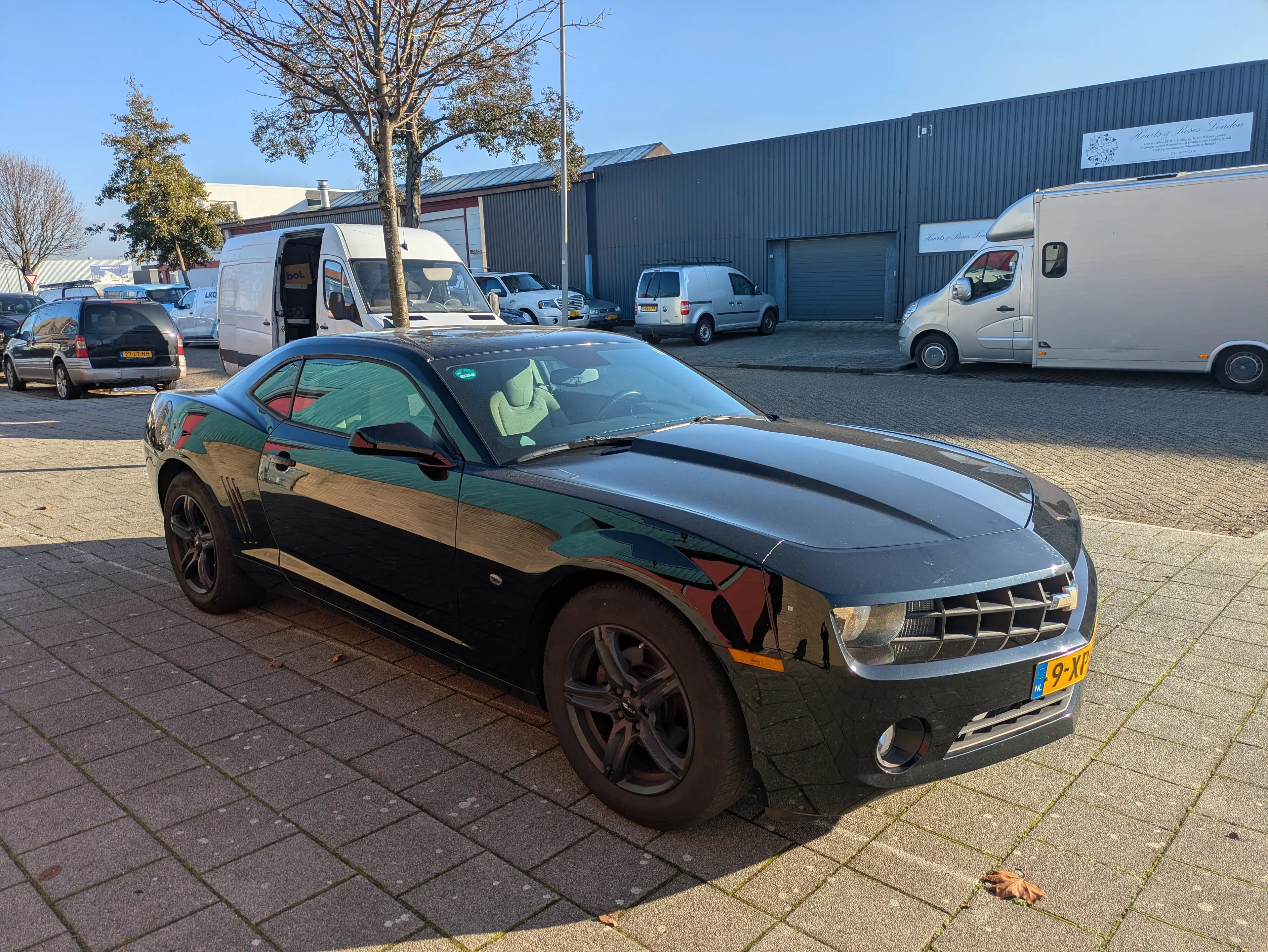 Chevrolet Camaro — photo 3