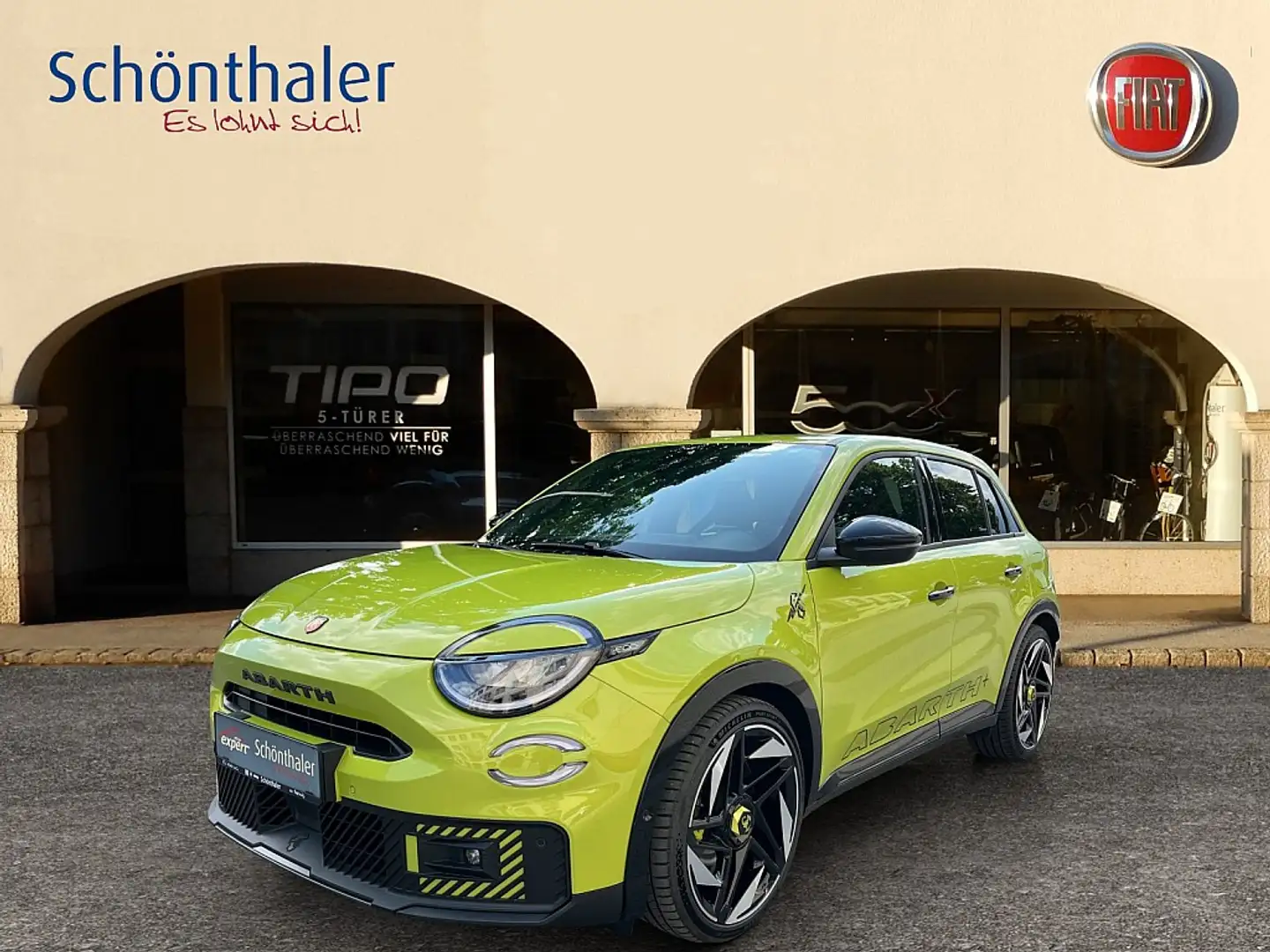 Abarth 600e 54kWh Scorpionissima Gelb - 1