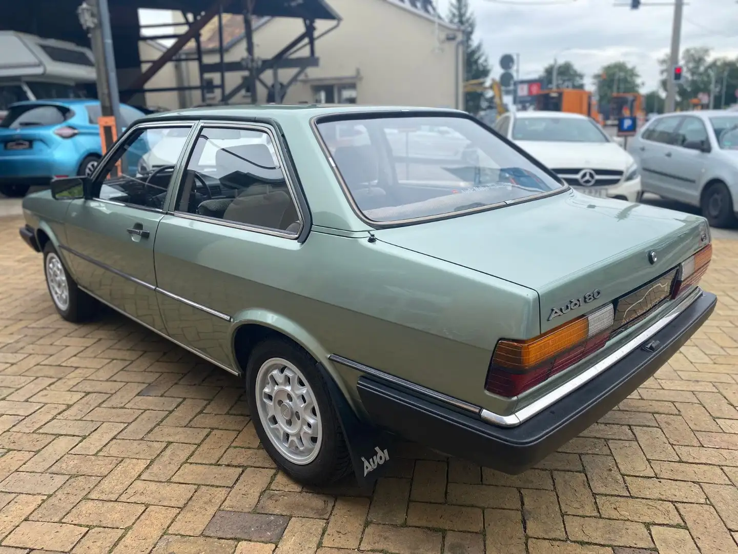 Audi 80 GL Automatik Klima SRA Servolenkung ZV Verde - 2