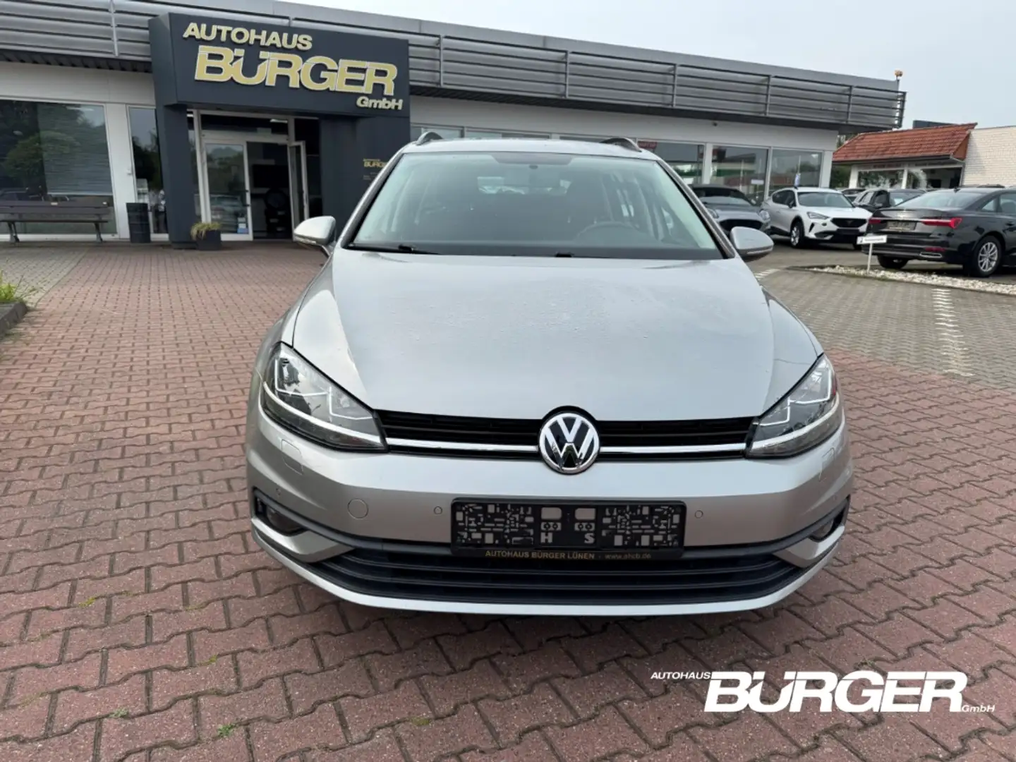 Volkswagen Golf VII Trendline 1.0 TSI SitzHZG PDC v+h Klima Bergan Silber - 2
