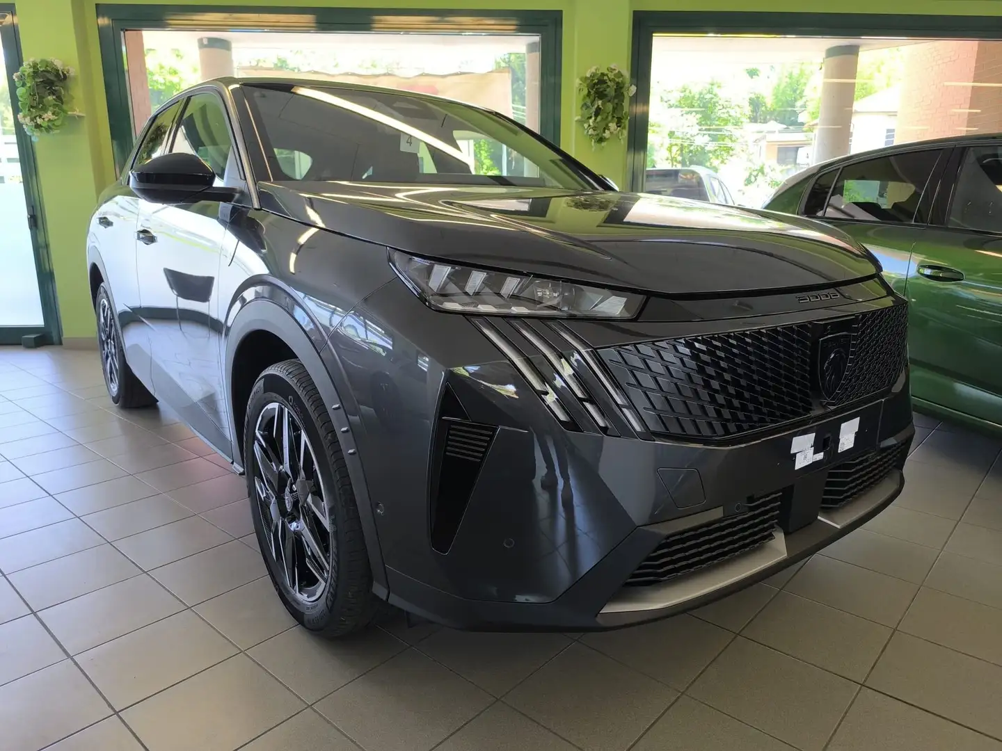 Peugeot 3008 - 145 cv hybrid GT e-dcs6 Grau - 1