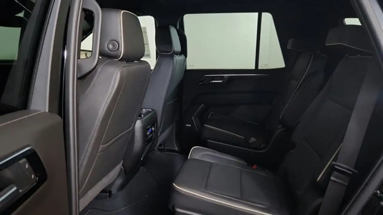 Chevrolet Tahoe снимка Chevrolet Tahoe