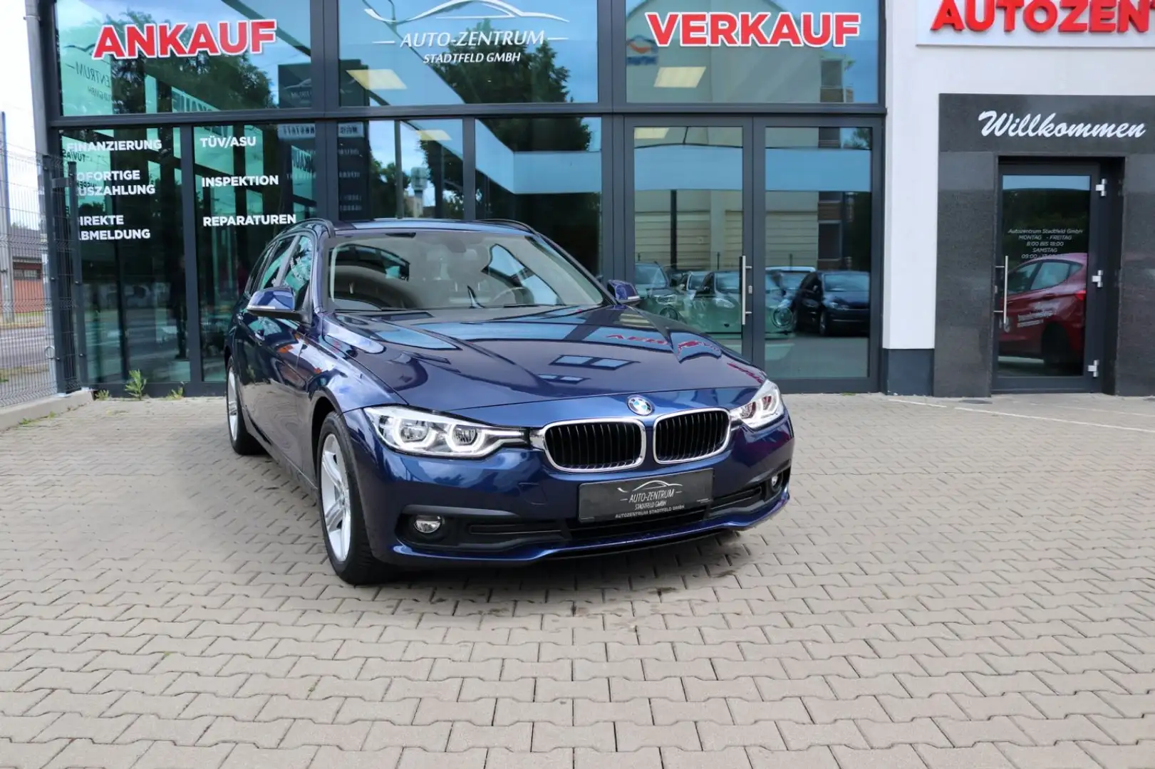 BMW 318 d Advantage Business Kamera Navi PDC AHK Bleu - 1