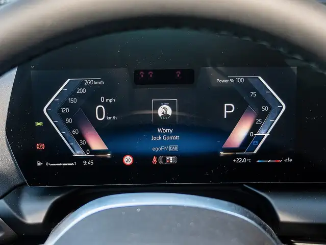 BMW 1 Series view 10
