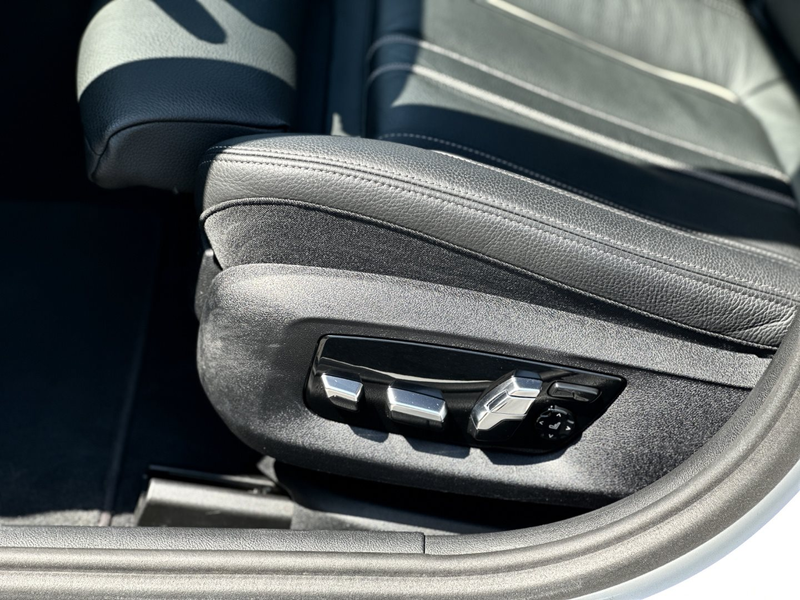 BMW 540 d xDrive Touring M Sportpaket Head-Up HiFi — photo 11
