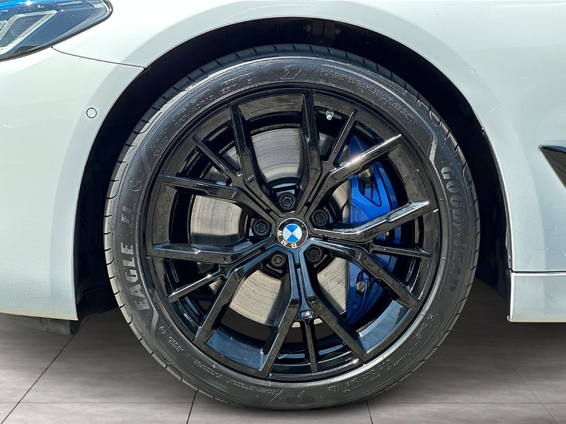BMW 540 d xDrive Touring M Sportpaket Head-Up HiFi — photo 6