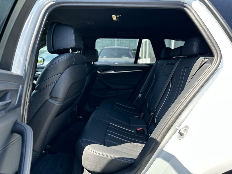 BMW 540 d xDrive Touring M Sportpaket Head-Up HiFi — photo 15