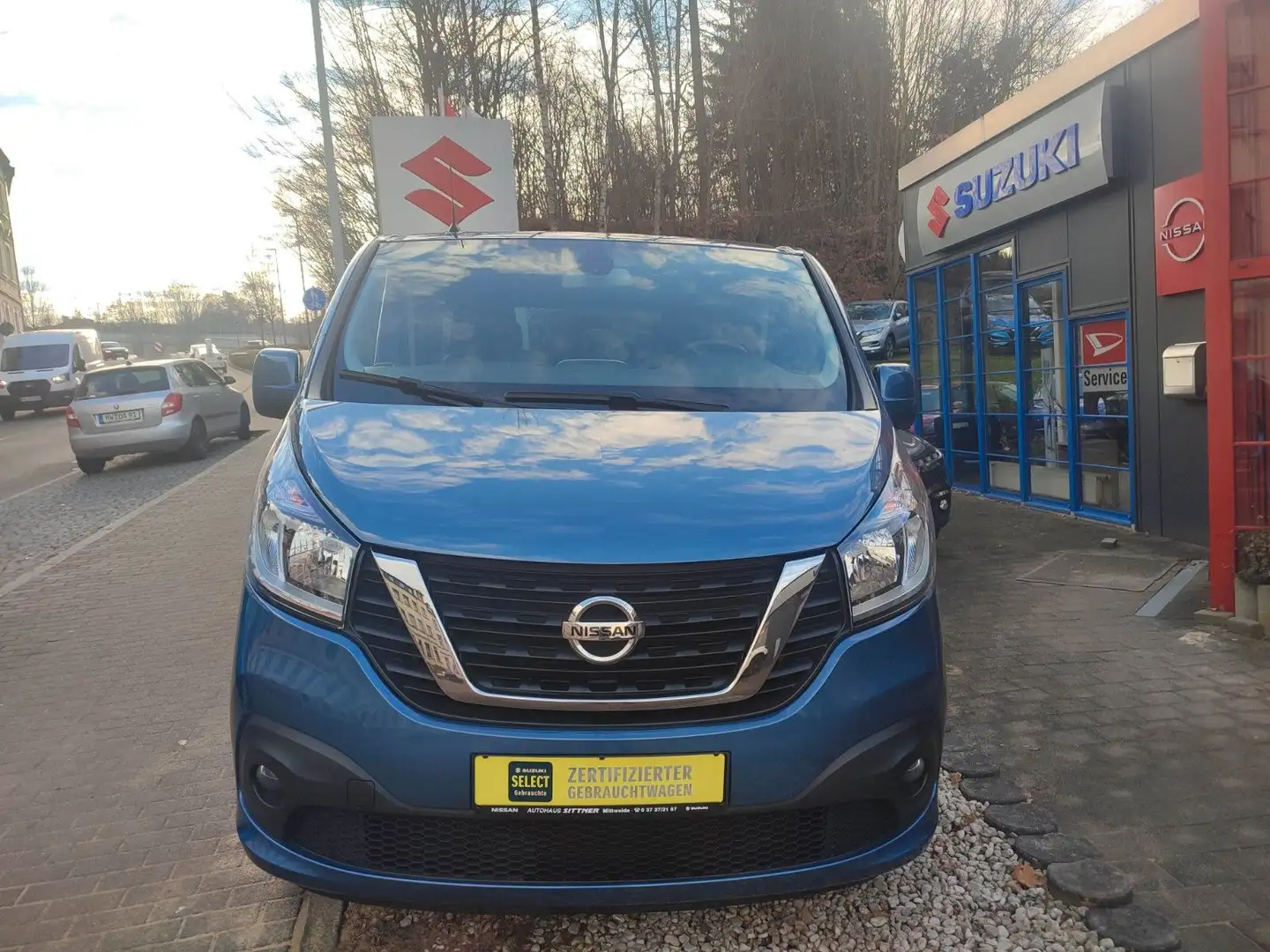 Nissan NV300 2,0 Comfort Premium AT Синий - 2