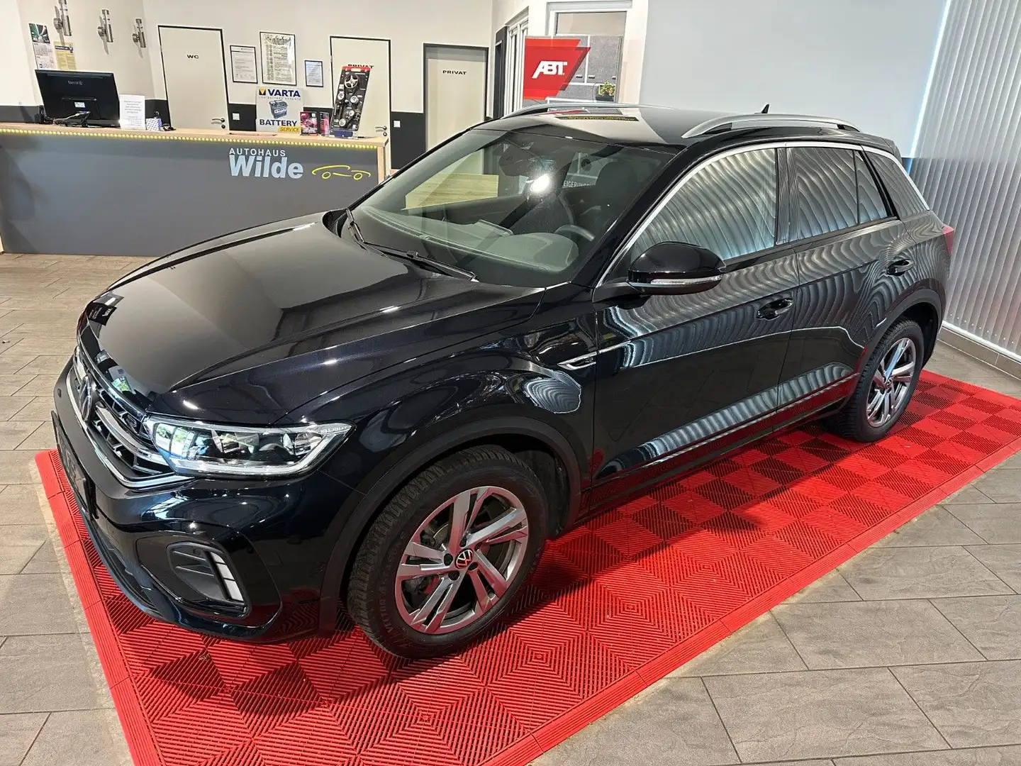 Volkswagen T-Roc R-Line ACC LED AHK Digital Schwarz - 2