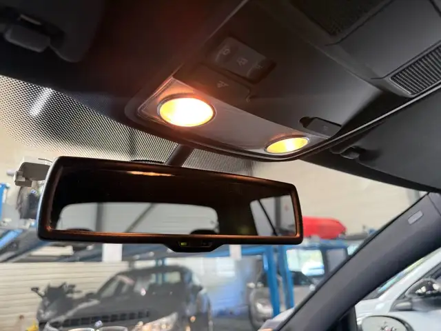Volkswagen Golf view 27