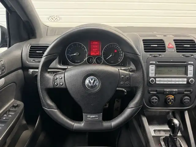 Volkswagen Golf view 10