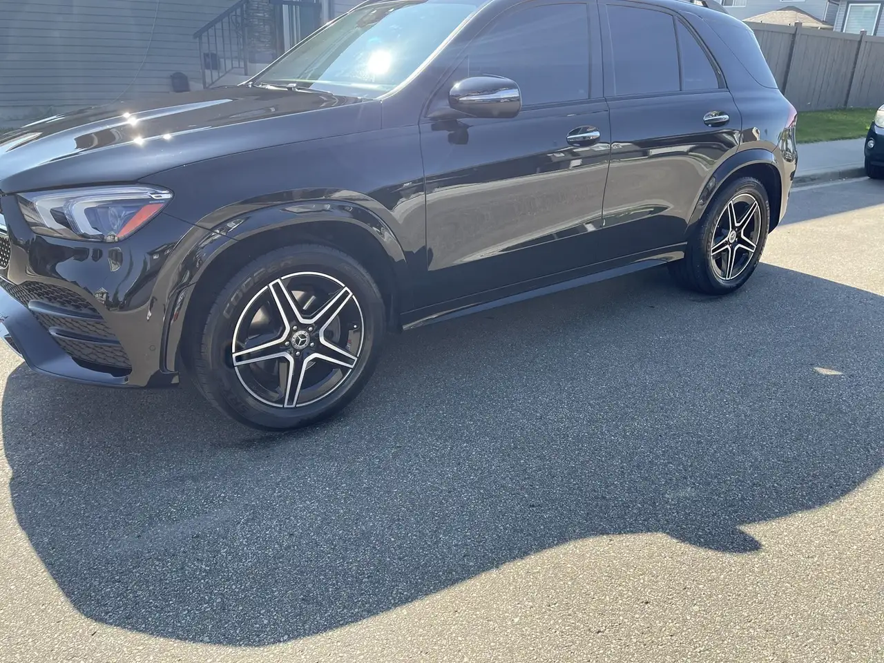 Mercedes-Benz GLE снимка Mercedes-Benz GLE