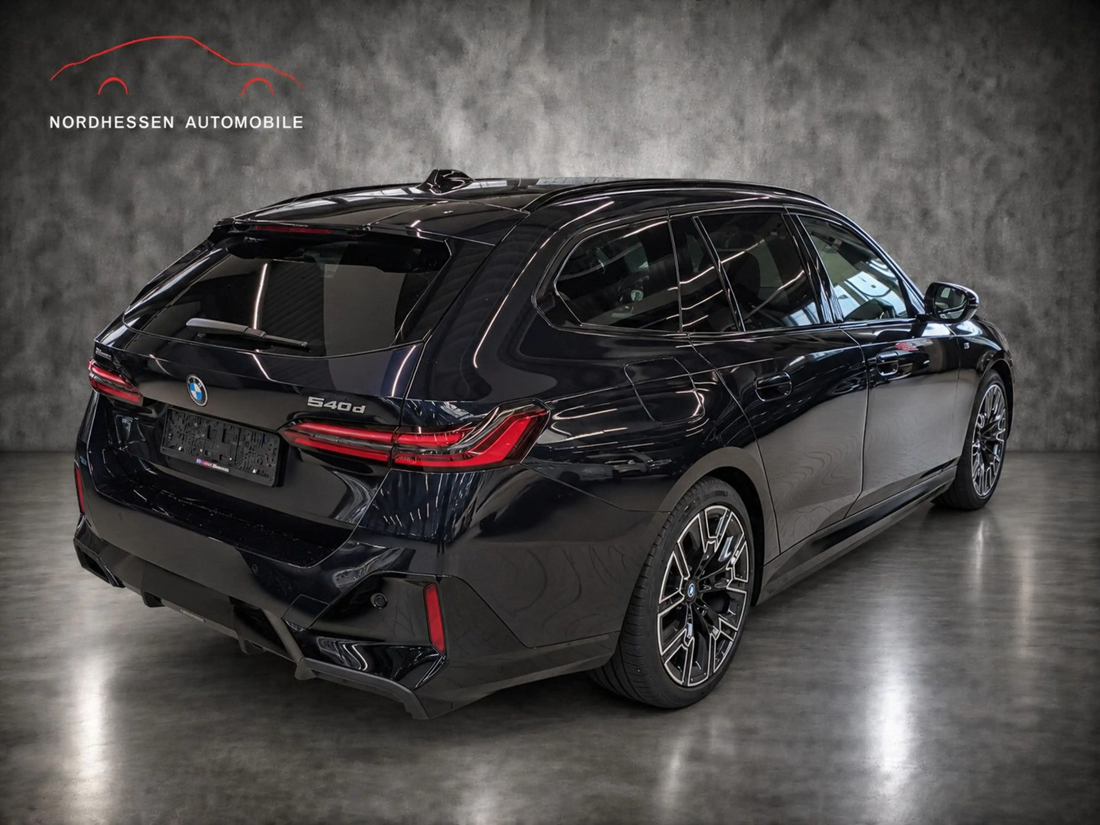 BMW 540 d xDrive Touring M Sport Pro | Standheizung — photo 2