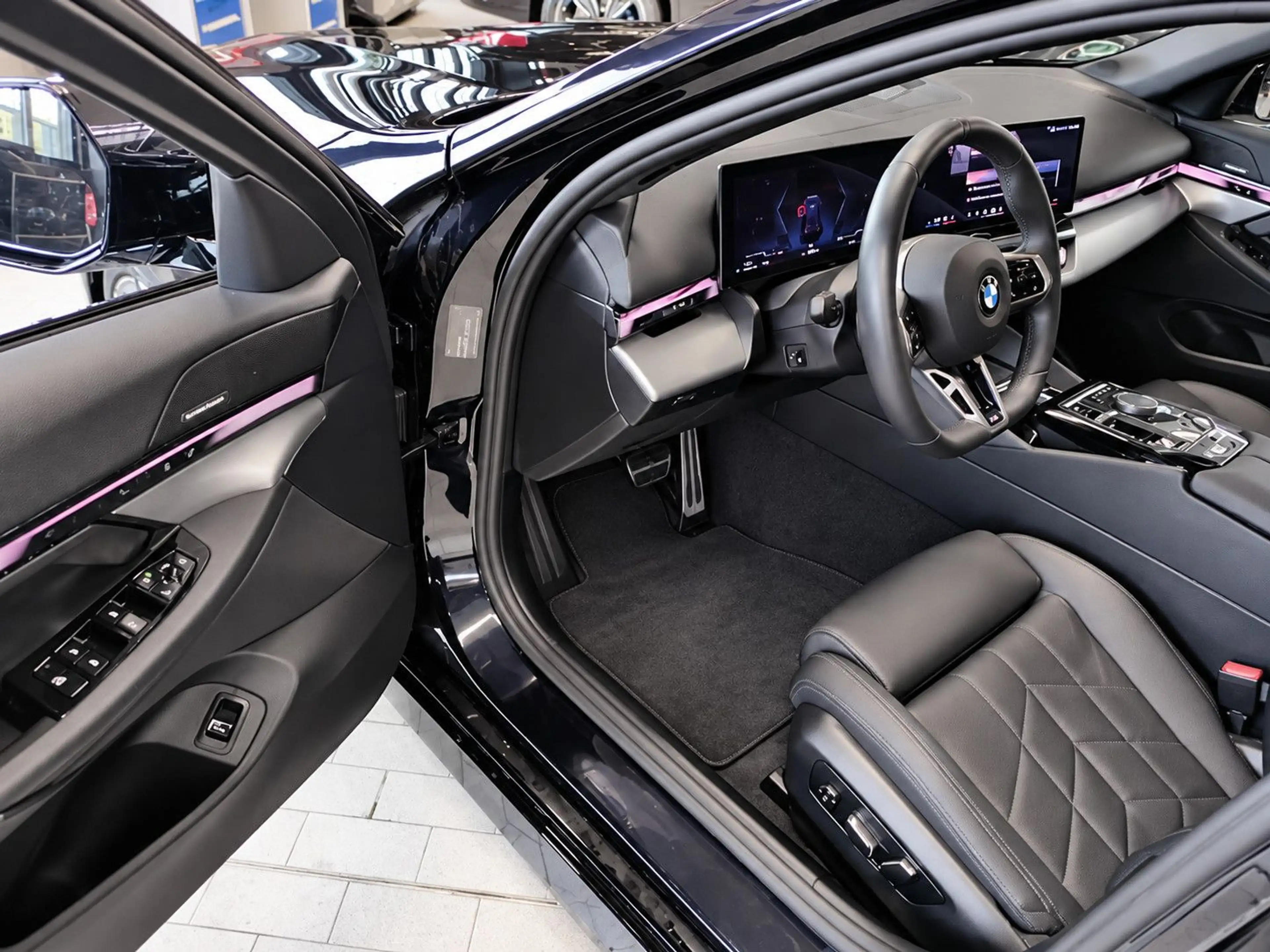BMW 540 d xDrive Touring M Sport Pro | Standheizung — photo 4