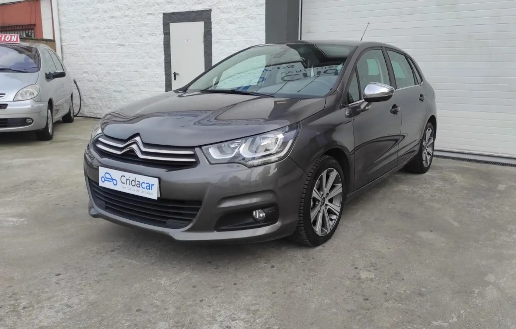 Citroen C4 1.6e-HDi S&S Collection 115 Grau - 1