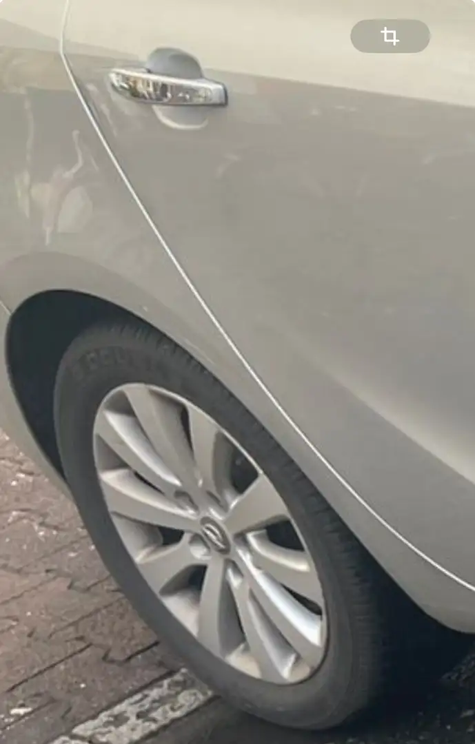 Opel Zafira Tourer 2.0 CDTI Automatik Edition 7 Sitze Silber - 2