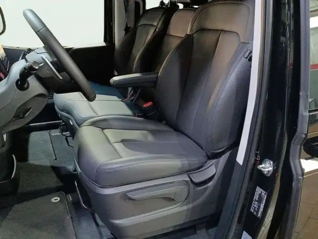 Hyundai Staria view 11