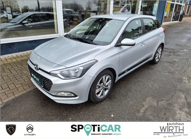 Hyundai i20 1.2 YES! Silver KLIMA+SITZHZG.+LENKRADHZG: