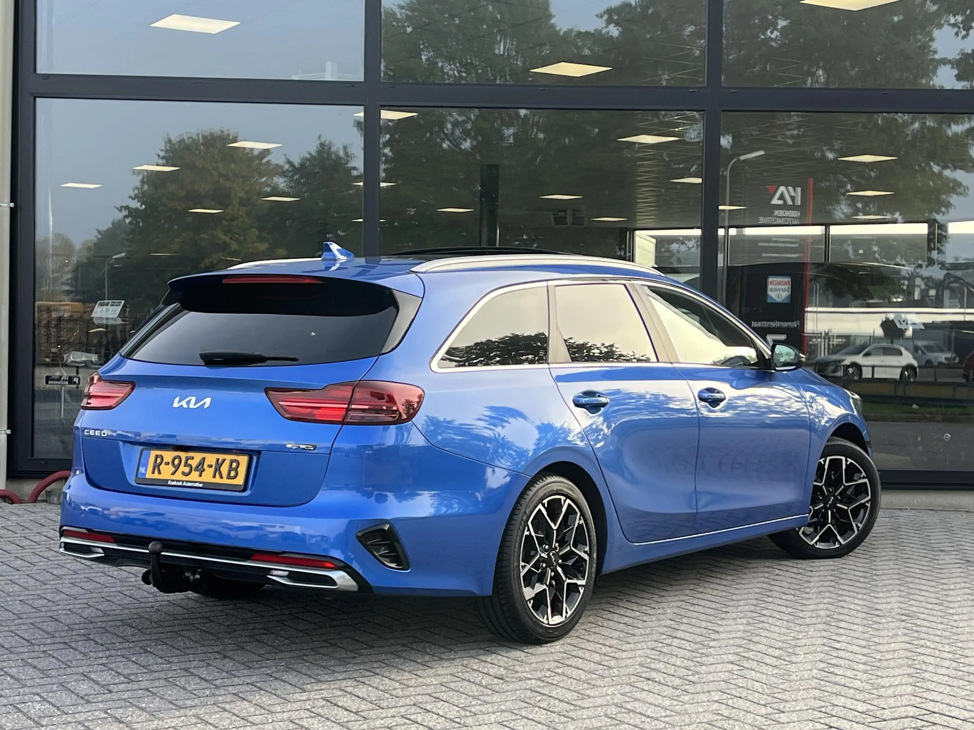 Kia Ceed SW / cee'd SW Sportswagon 1.0 T-GDi GT-Line — photo 3