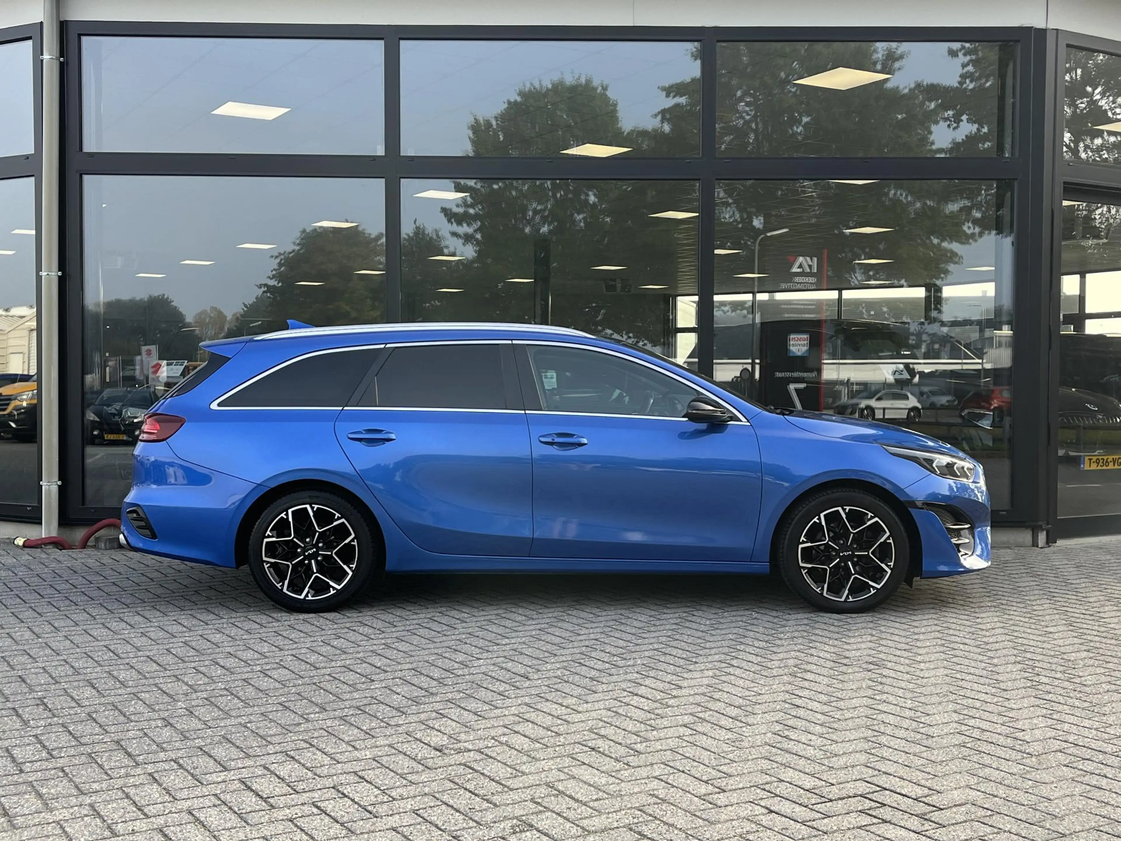 Kia Ceed SW / cee'd SW Sportswagon 1.0 T-GDi GT-Line — photo 6