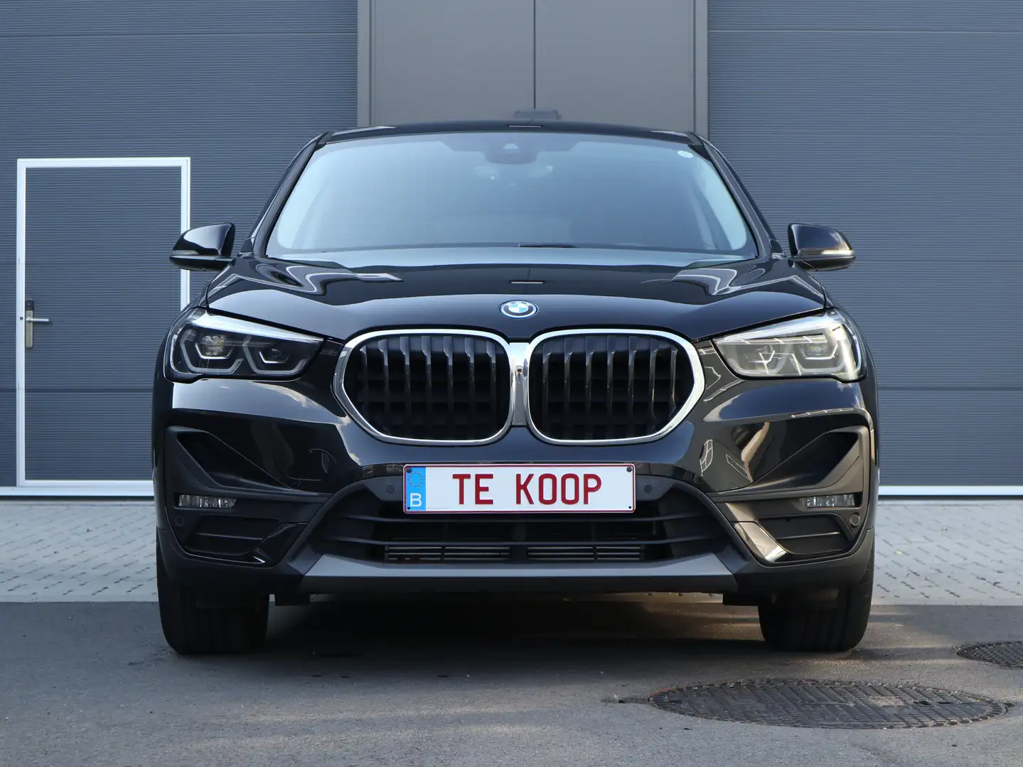 BMW X1 X1 xDrive25e, Headup, Keyless,.. Zwart - 2