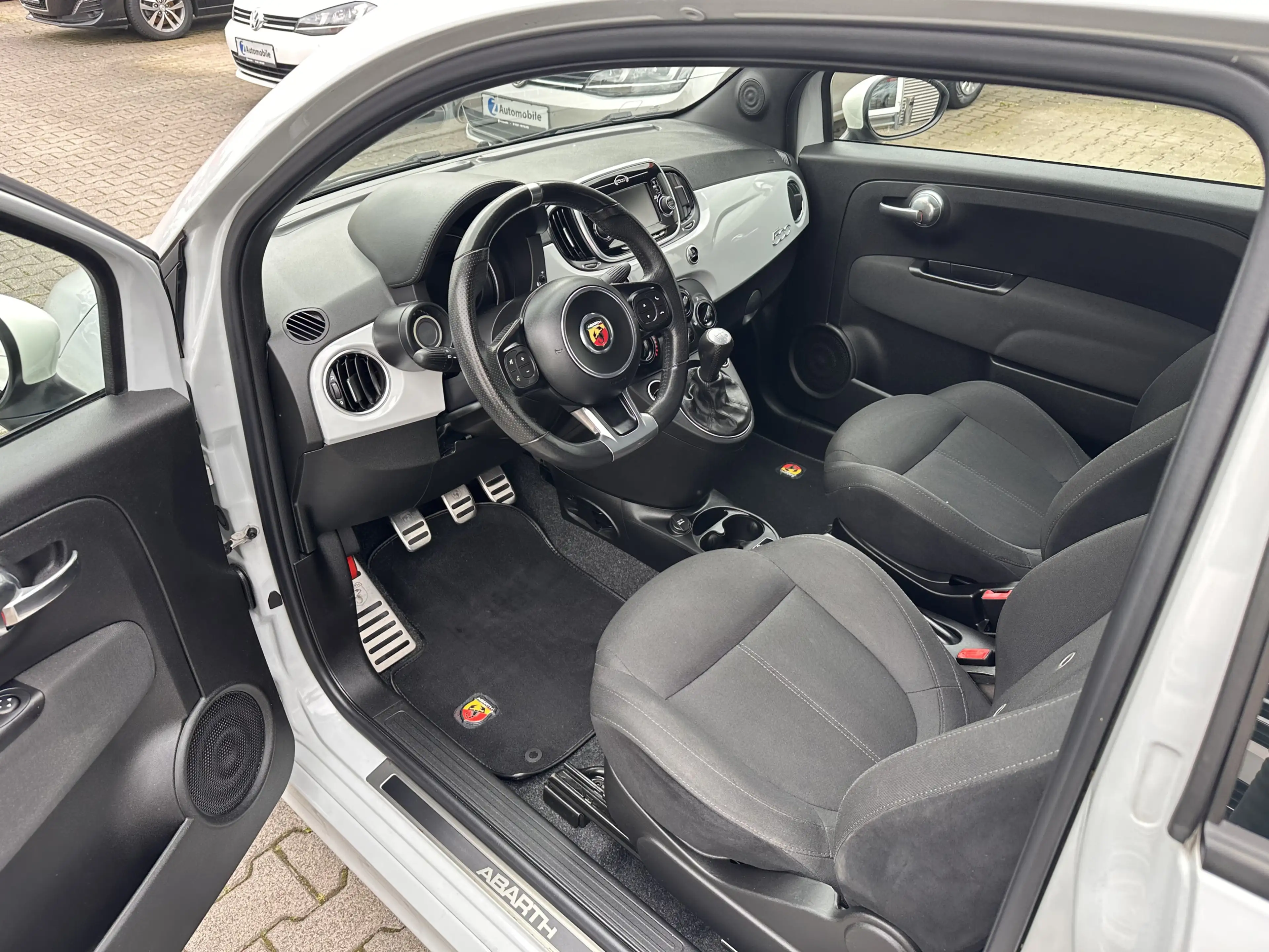 Abarth 500 595 — photo 9