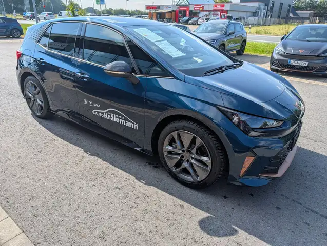 CUPRA Born *Ganzjahresreifen*AHK*    NEUES MODELL