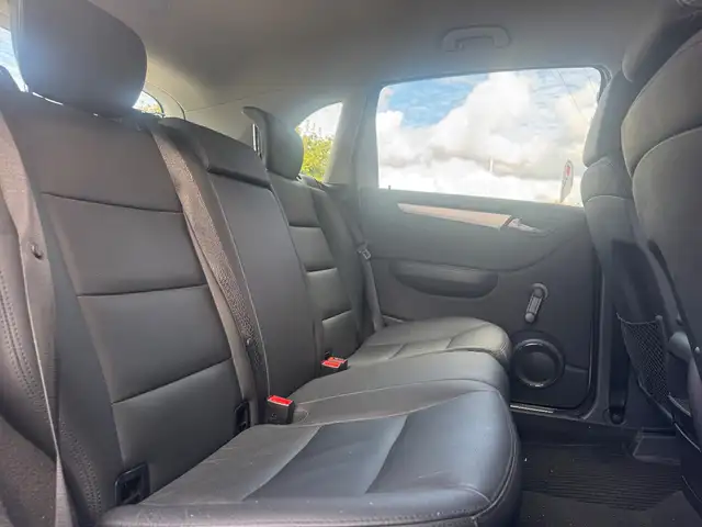 Mercedes-Benz B Class view 11