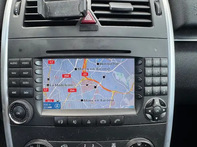 Mercedes-Benz B Class view 18