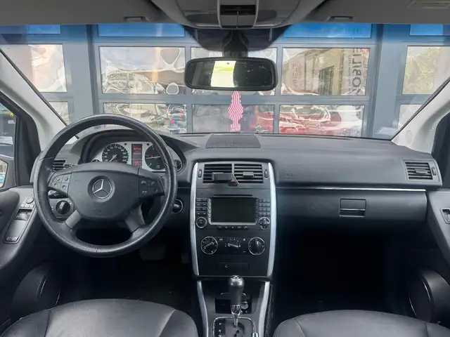 Mercedes-Benz B Class view 7