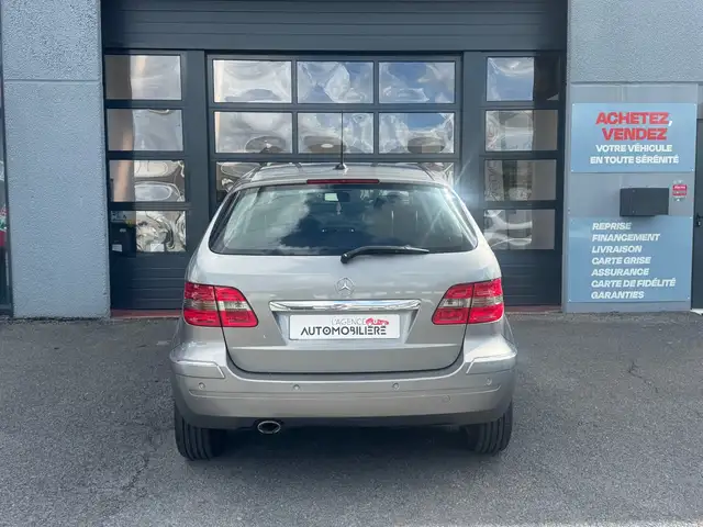 Mercedes-Benz B Class view 6