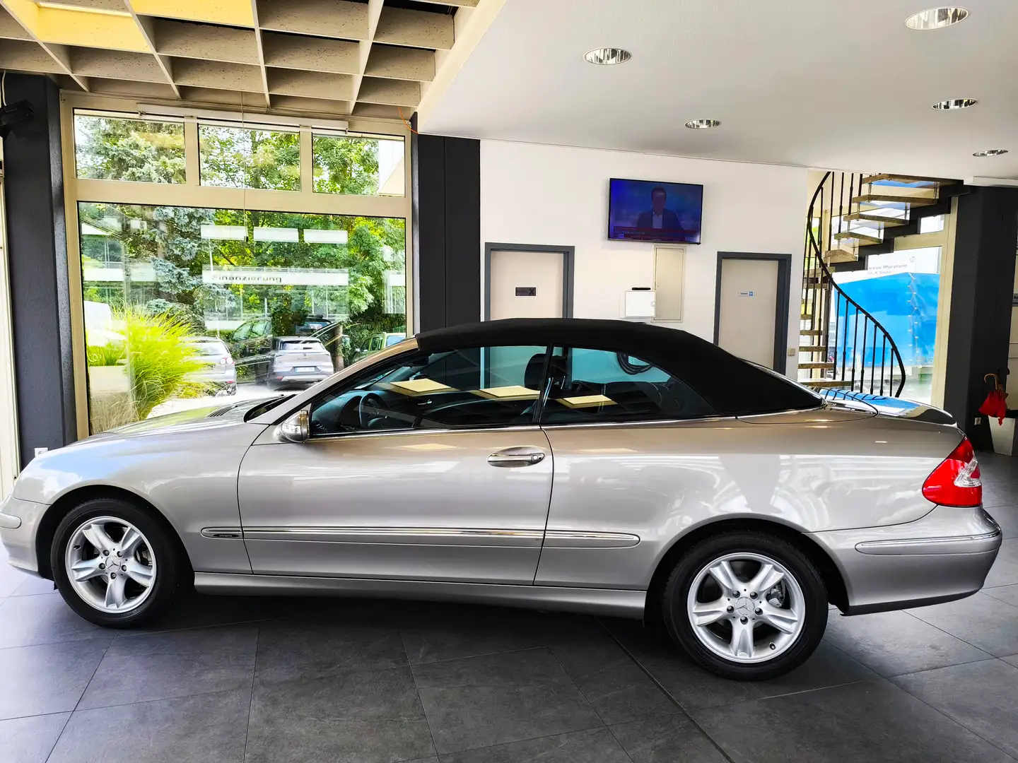 Mercedes-Benz CLK 240 CLK 240 Cabrio.Org.23.200 Kilom.-Leder-Navi.-Top Grau - 2