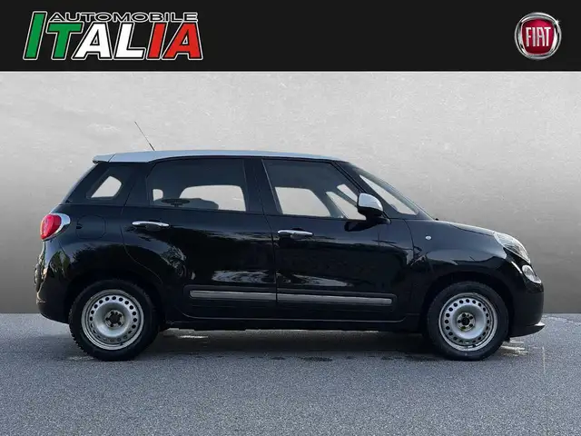 Fiat 500l view 3