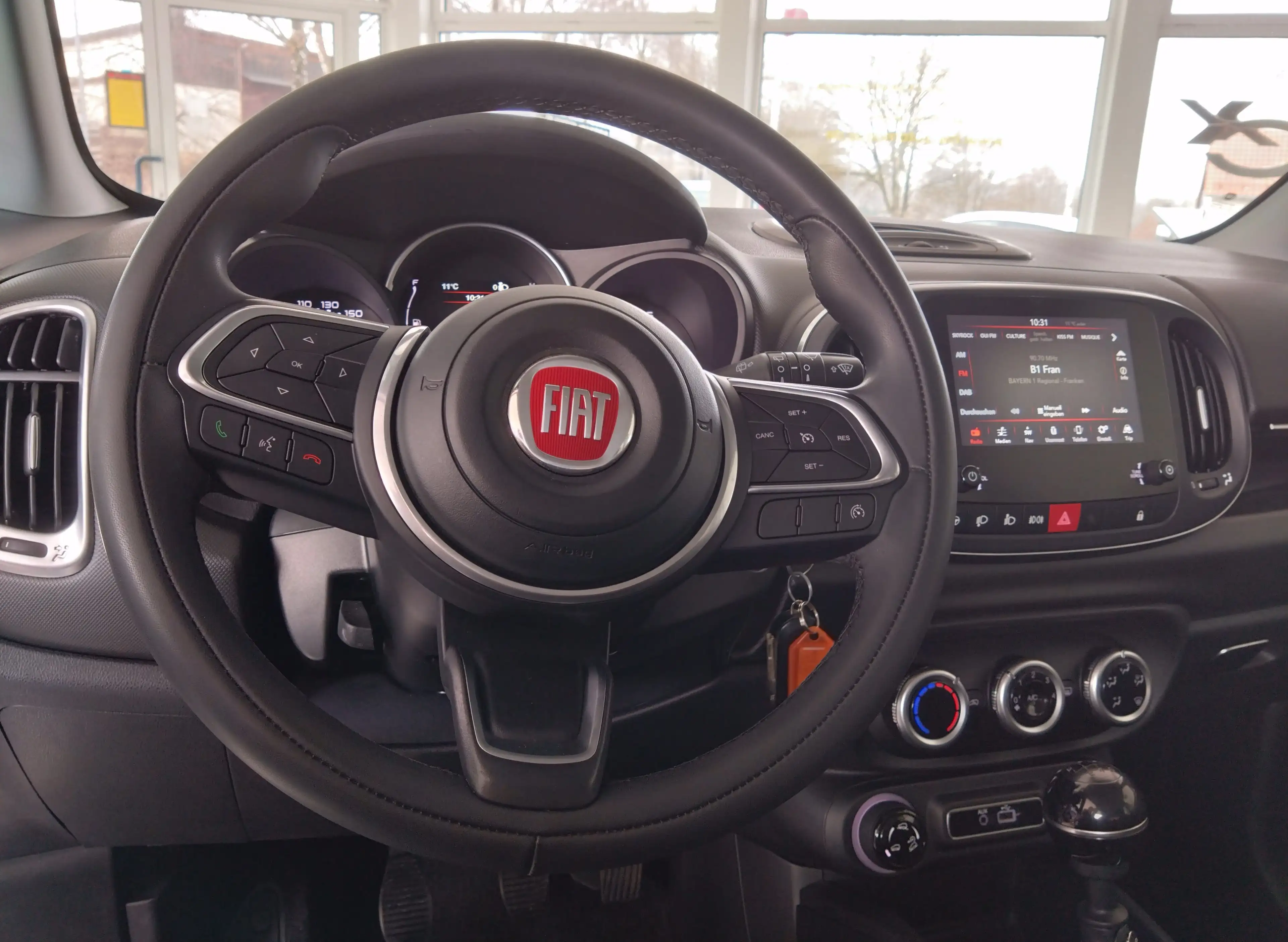 Fiat 500L Cross 1.4 16V T-Jet Navi Rückfahrkamera — photo 9
