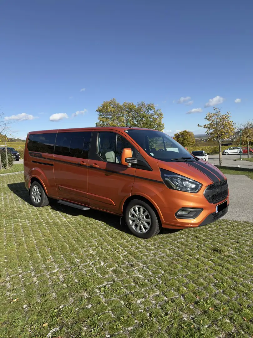 Ford Tourneo Custom 2,0 TDCi 310 L2 Titanium Aut. Orange - 2