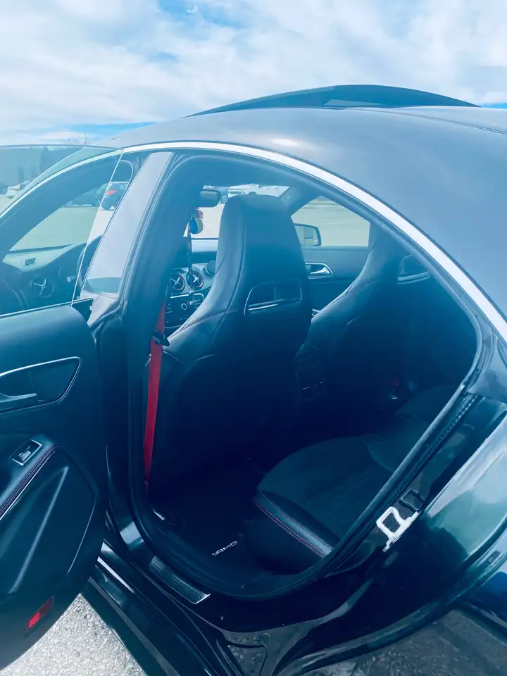 Mercedes-Benz CLA снимка Mercedes-Benz CLA