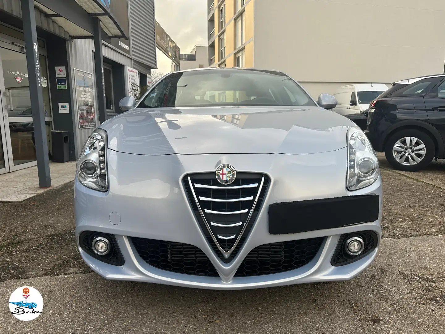 Alfa Romeo Giulietta 1.4 TJet 120 ch S\u0026amp;S Distinctive Gris - 2