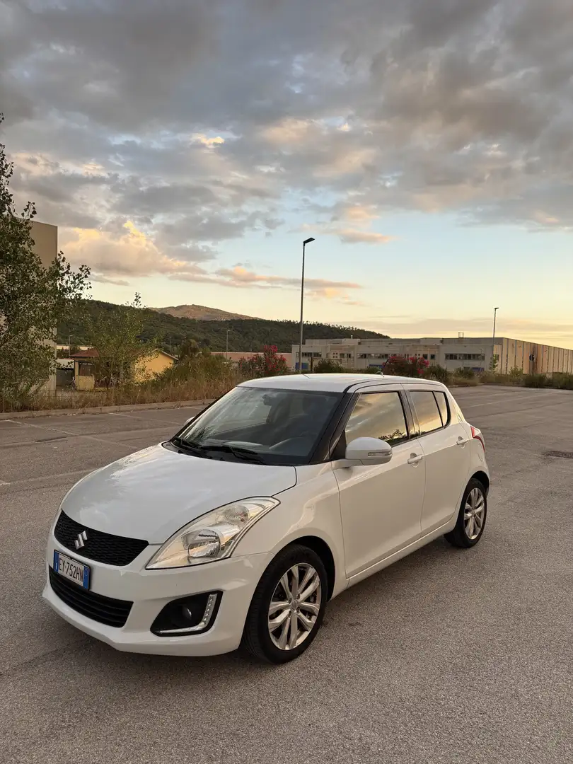 Suzuki Swift 5p 1.2 vvt B-Top Bi-Color - 1