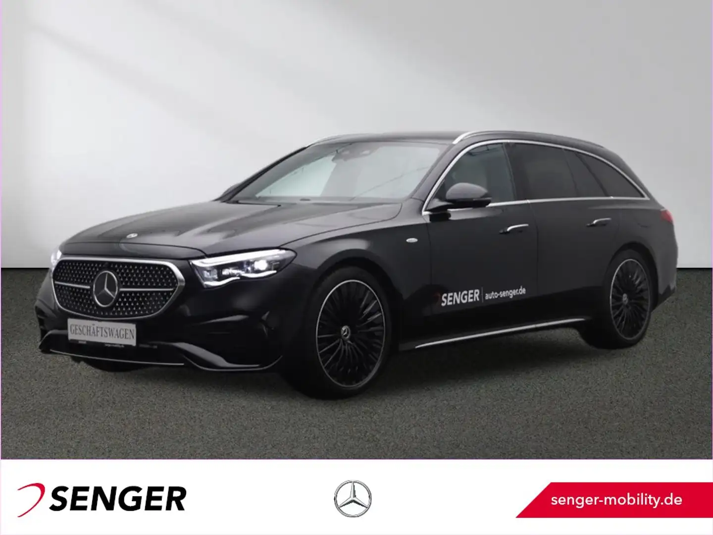 Mercedes-Benz E 300 T de AMG Line Panorama AHK Superscreen Schwarz - 1