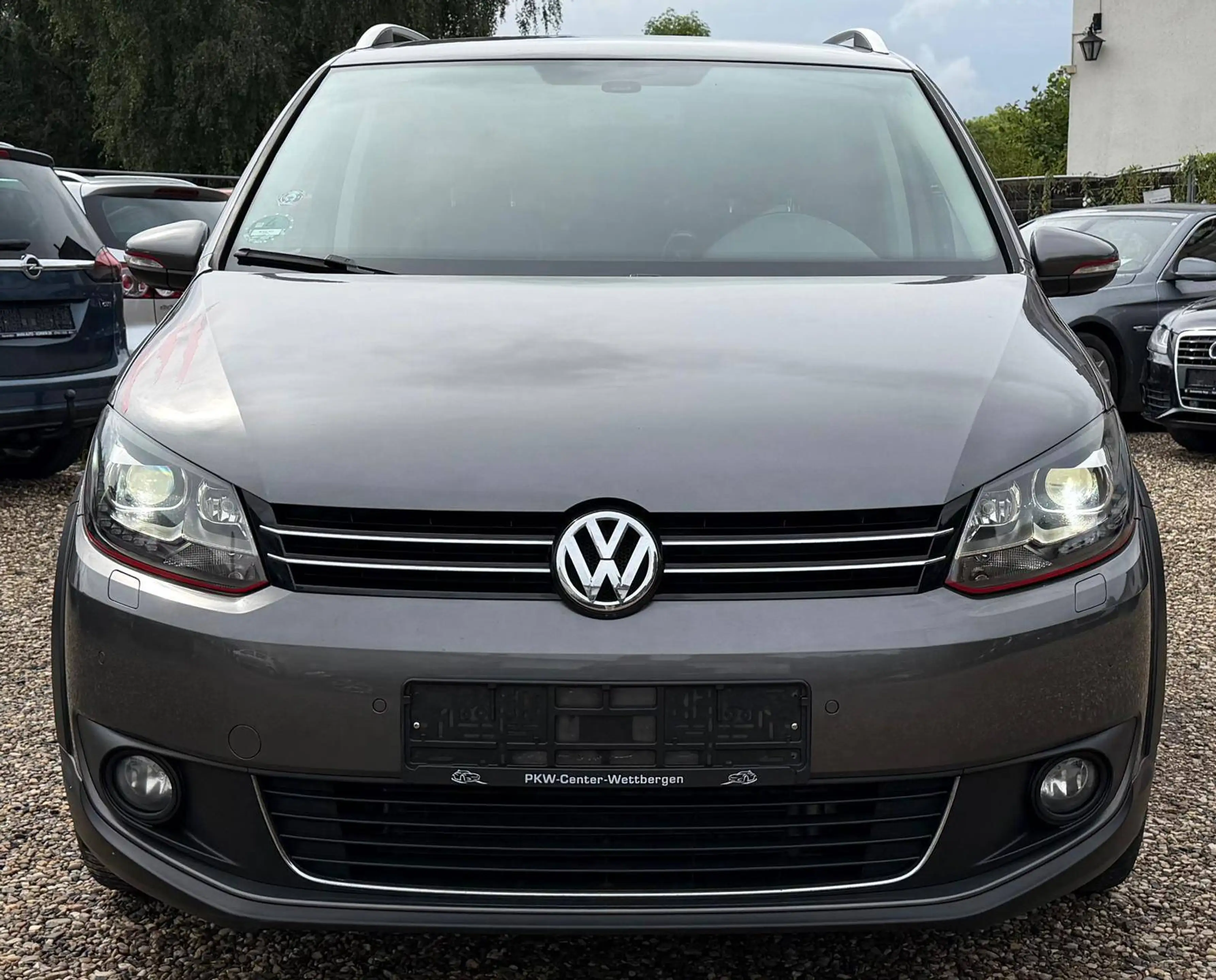 Volkswagen Cross Touran 2.0 TDI CrossTouran 7Sitzer Leder Xenon AHK SHZ Carplay R.Kamera Scheckheft — photo 9