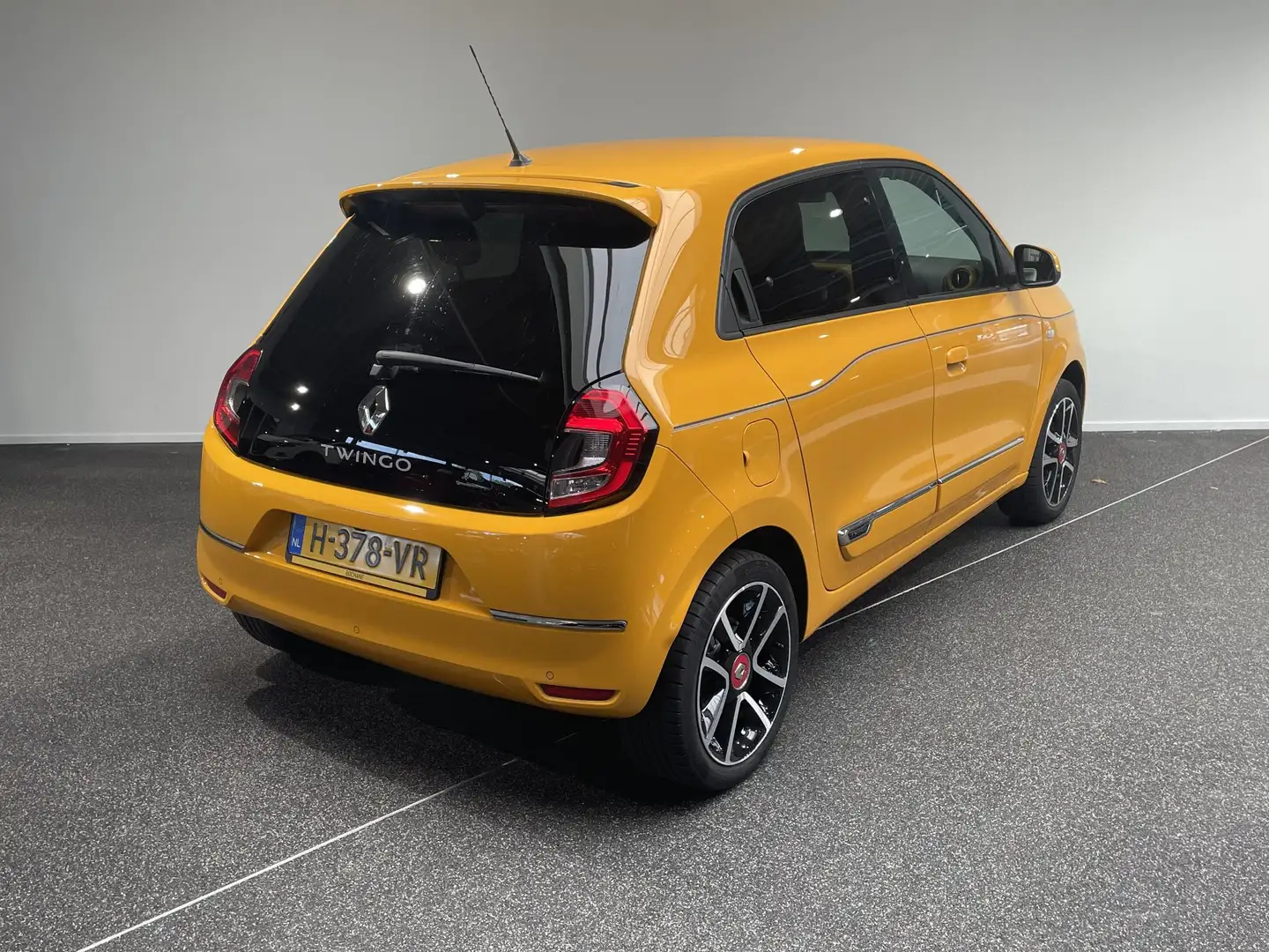 Renault Twingo 0.9 TCe Intens Geel - 2