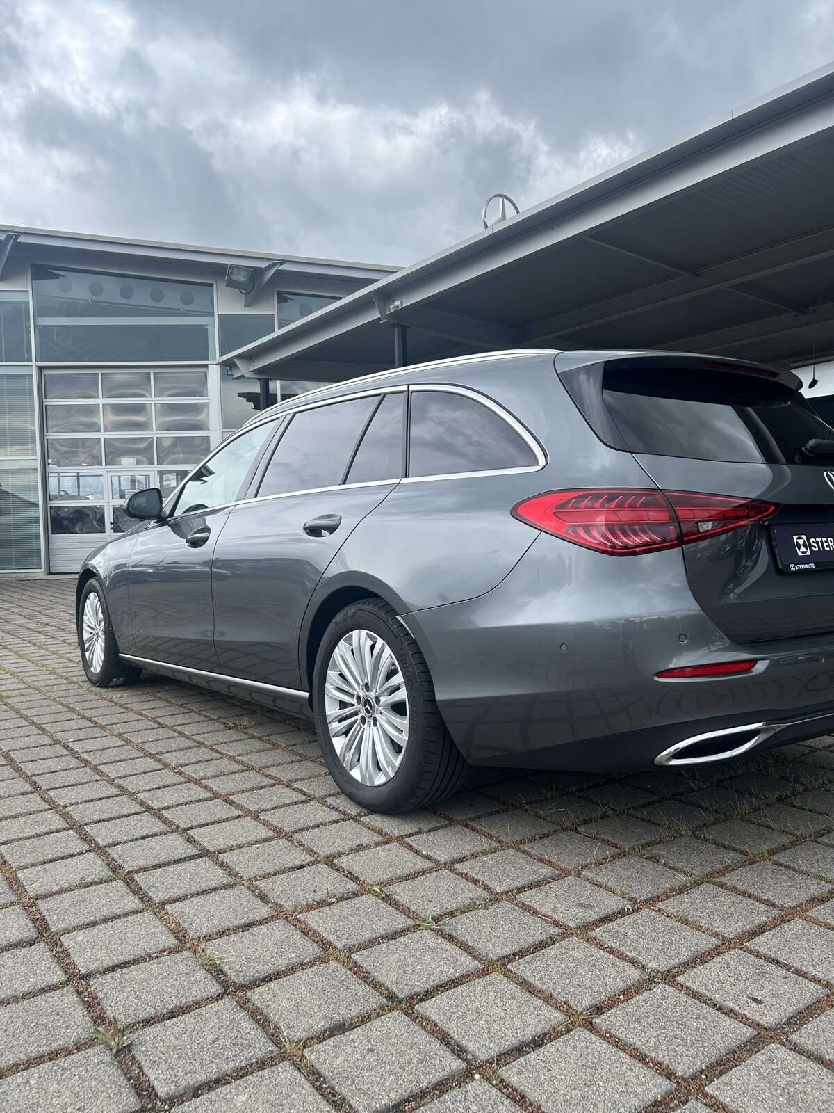 Mercedes-Benz C 220
