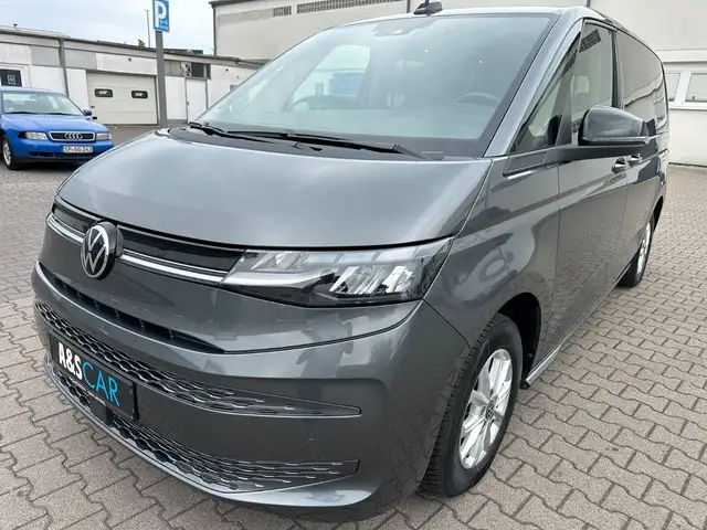Volkswagen T7 Multivan Multivan LIFE 2.0TDI 7 SITZER KAMERA LED