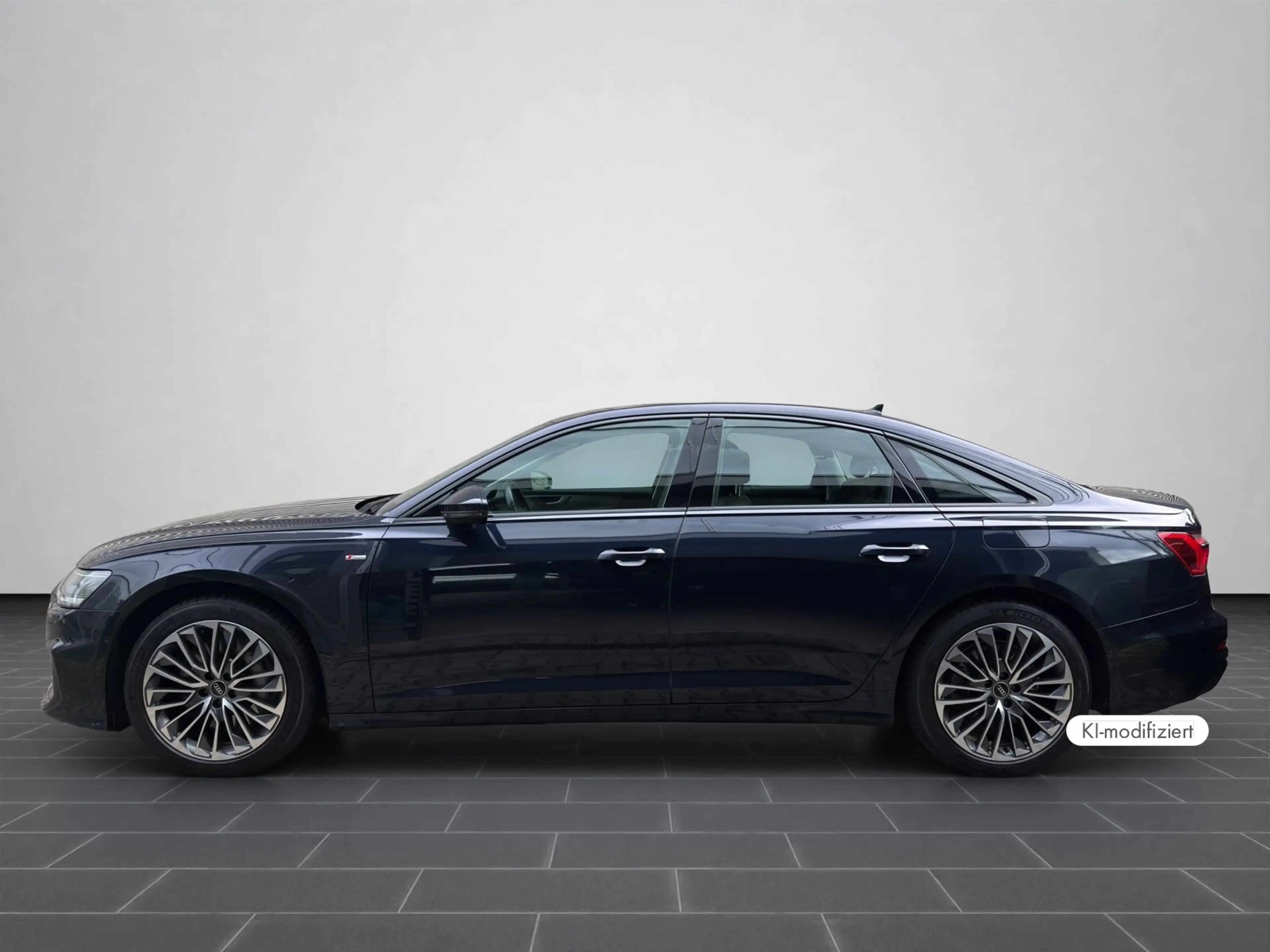 Audi A6 PHEV 2.0  R4220    A7S — photo 7