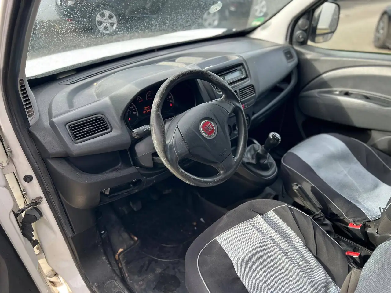 2014 Fiat Doblo Kasten| Schiebetür| Elektrische Fensterheber, photograph 6