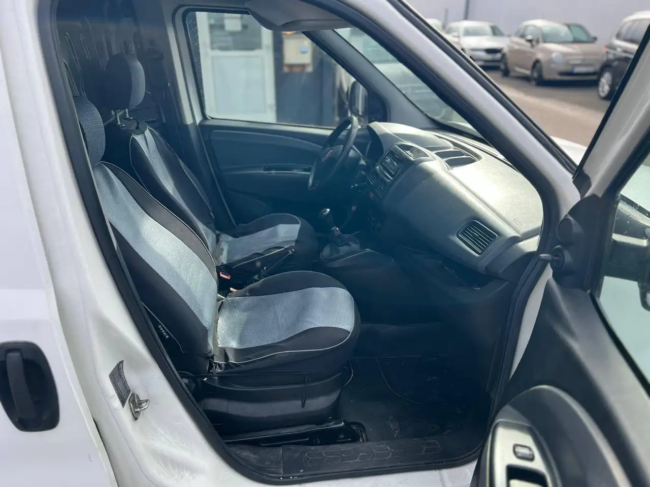 2014 Fiat Doblo Kasten| Schiebetür| Elektrische Fensterheber, photograph 5