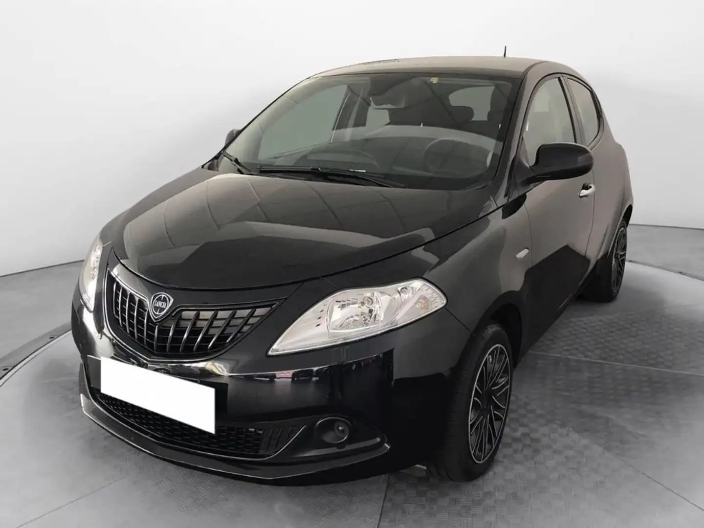 Lancia Ypsilon 1.0 firefly hybrid Gold Plus s&s 70cv 5p.ti Nero - 1