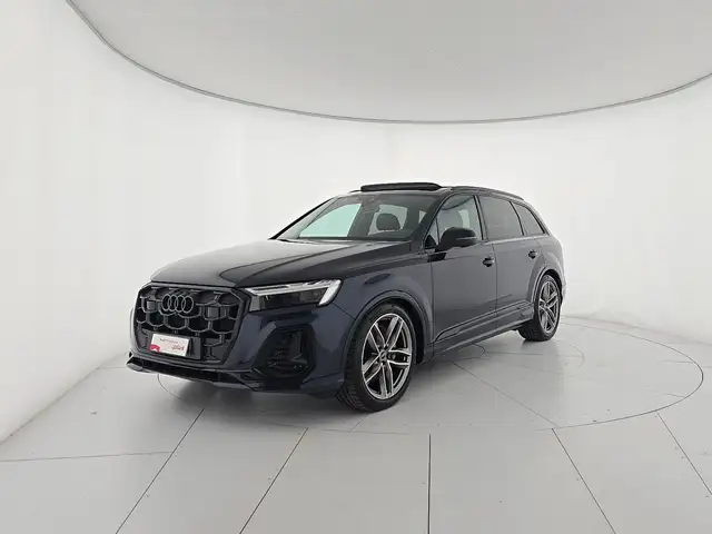 2025 Audi Q7 in Blue for sale