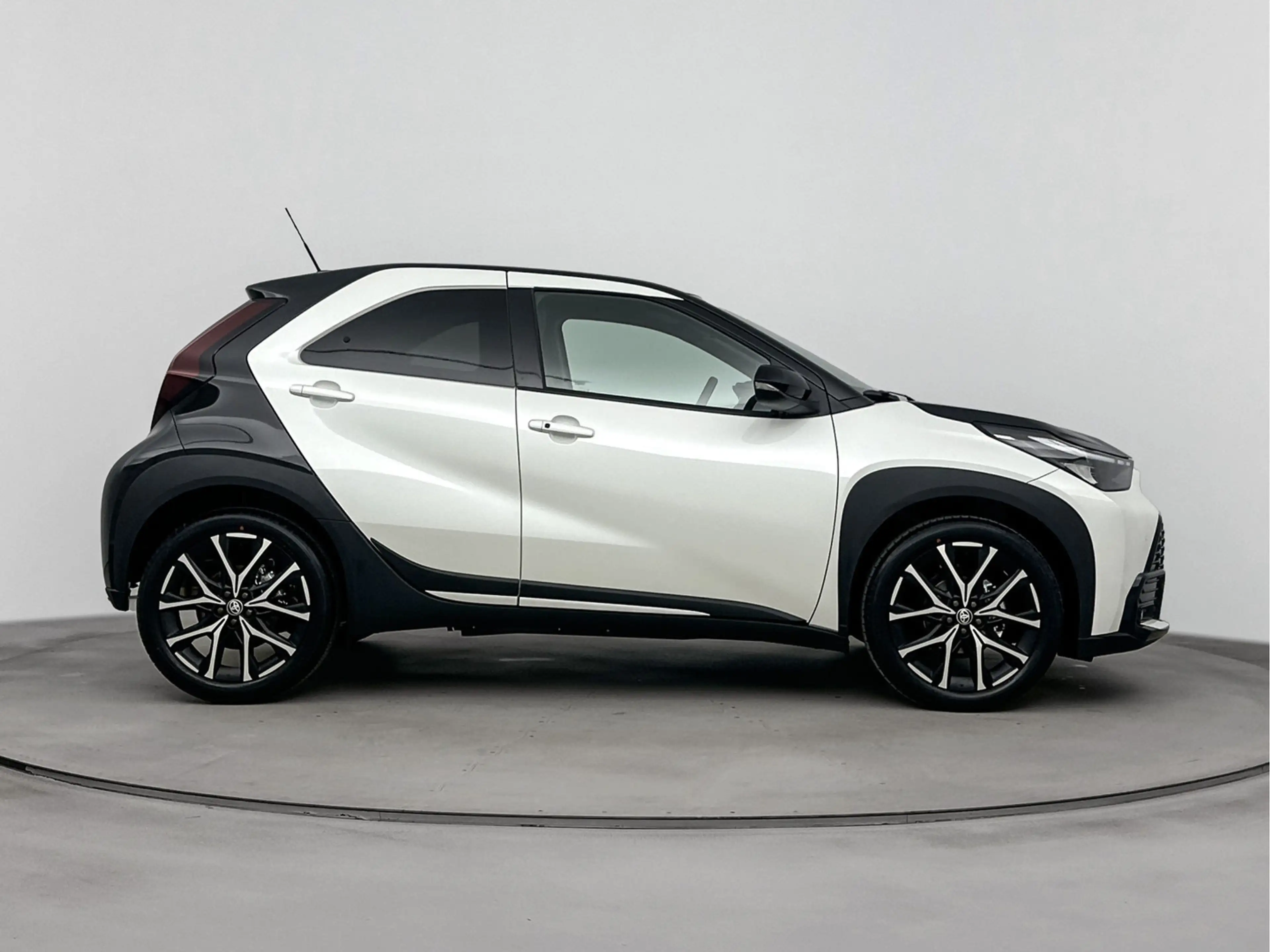 Toyota Aygo X Hybrid 115 GR Sport | NIEUWE AUTO | PRIJS INCLUSIE — photo 11